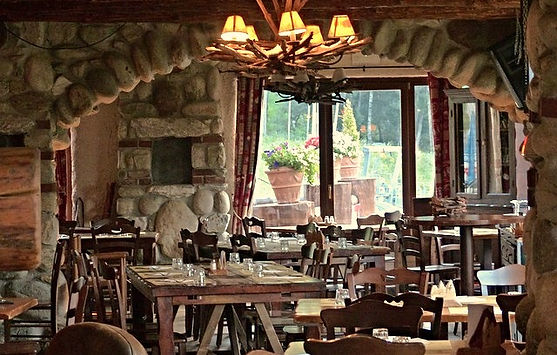 stone hotel, log cabin dining facility, branson mo restaurants