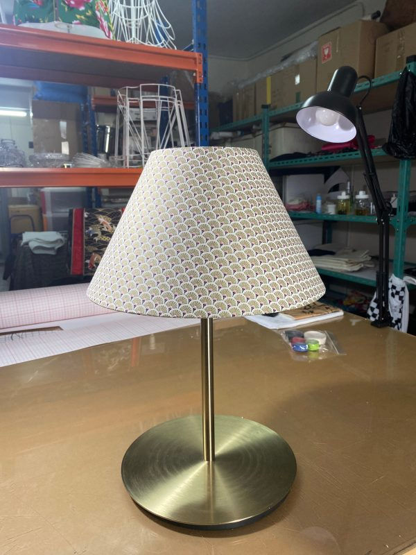 Thumbnail: Conic Lampshades