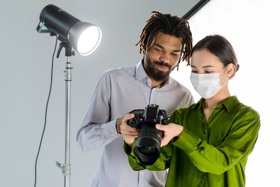 people-with-camera-medical-mask.jpg