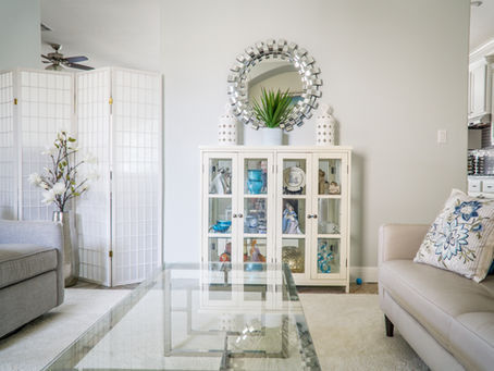 Comfort and Style: How to Decorate a Family-Friendly Living Space?