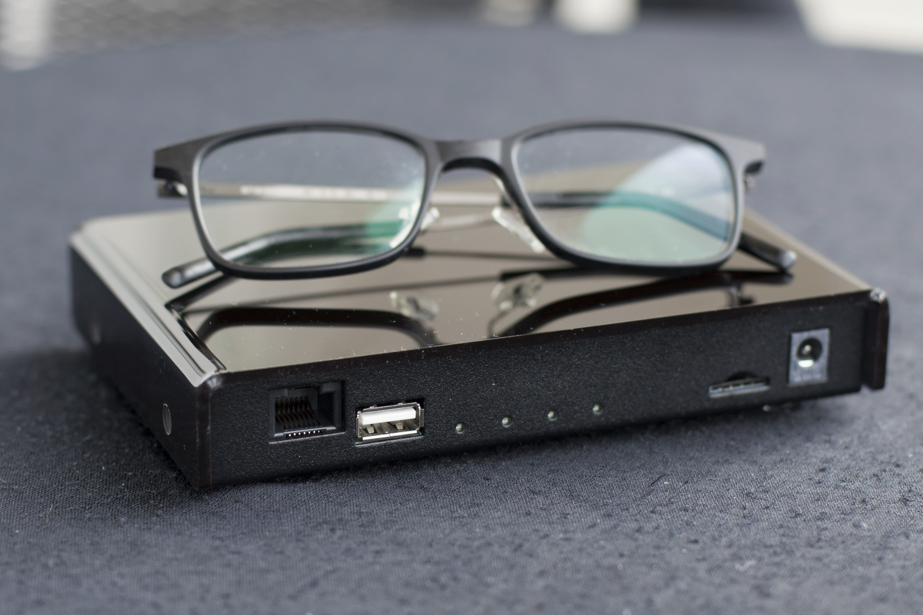 modem-og-brille.gif