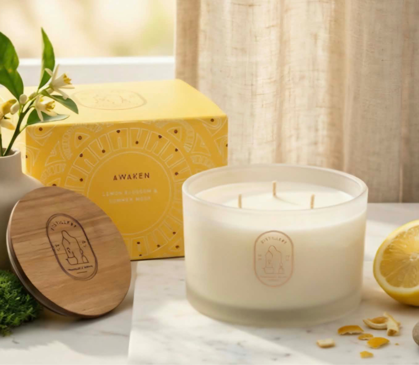 Awaken Lemon Blossom & Summer Moss Soy Candle 450g