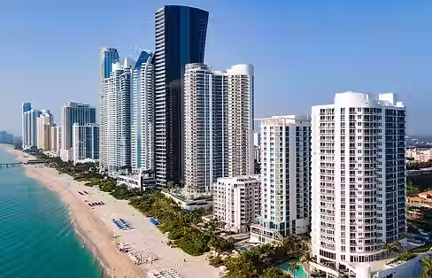 Sunny Isles Beach Florida.jpg.avif