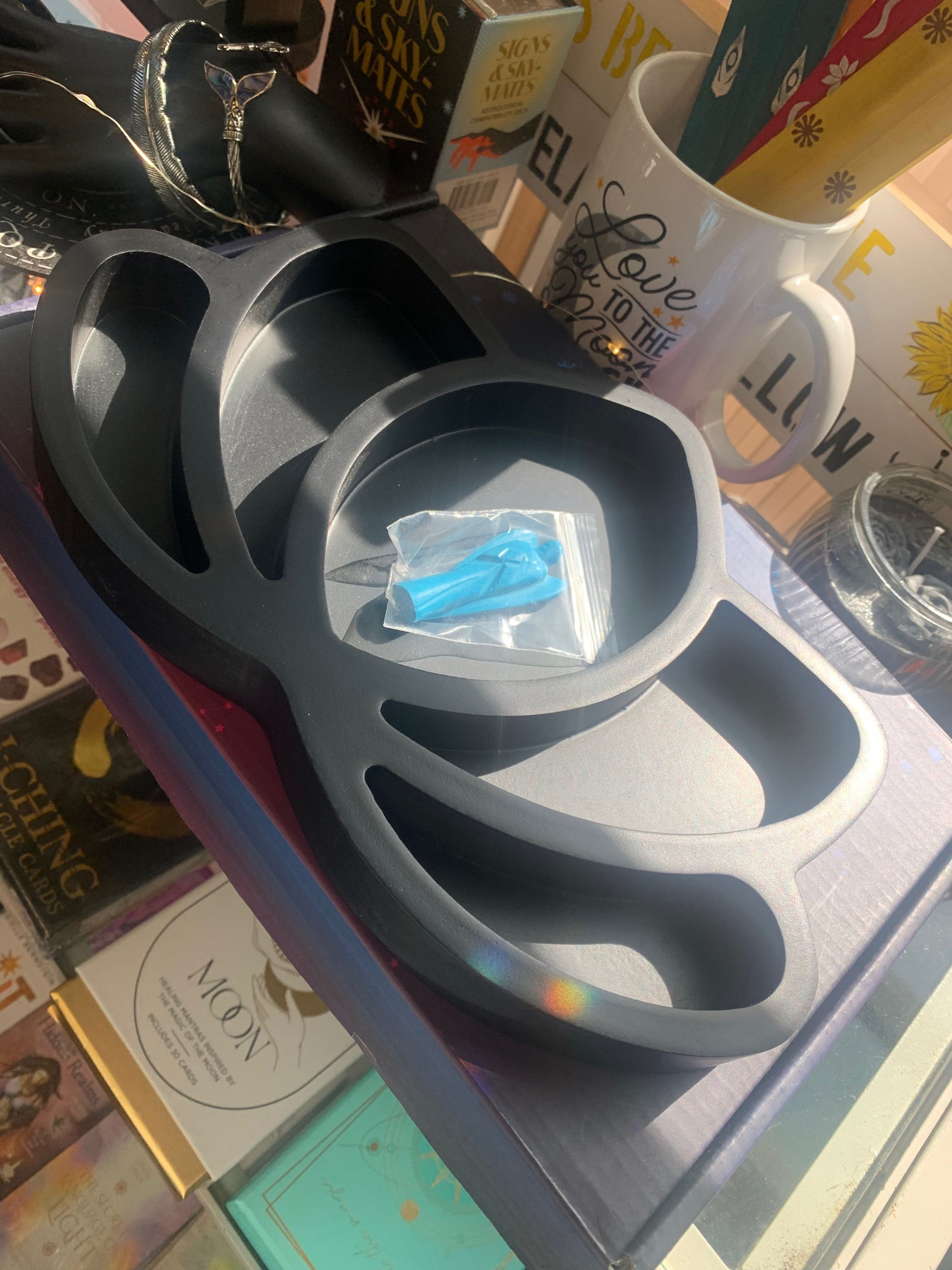 Lotus flower resin holder 