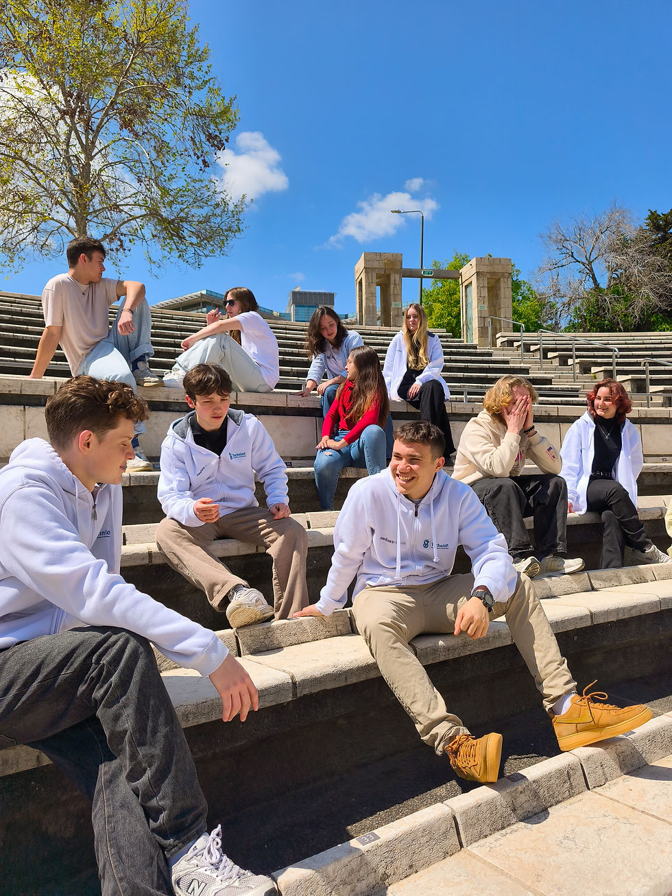 graduates of Anieres Mechina
