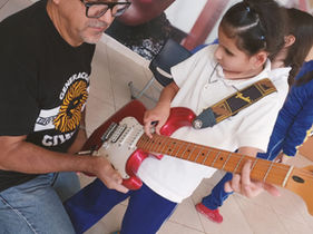 Día de la Música: sentir, tocar y vibrar con el corazón