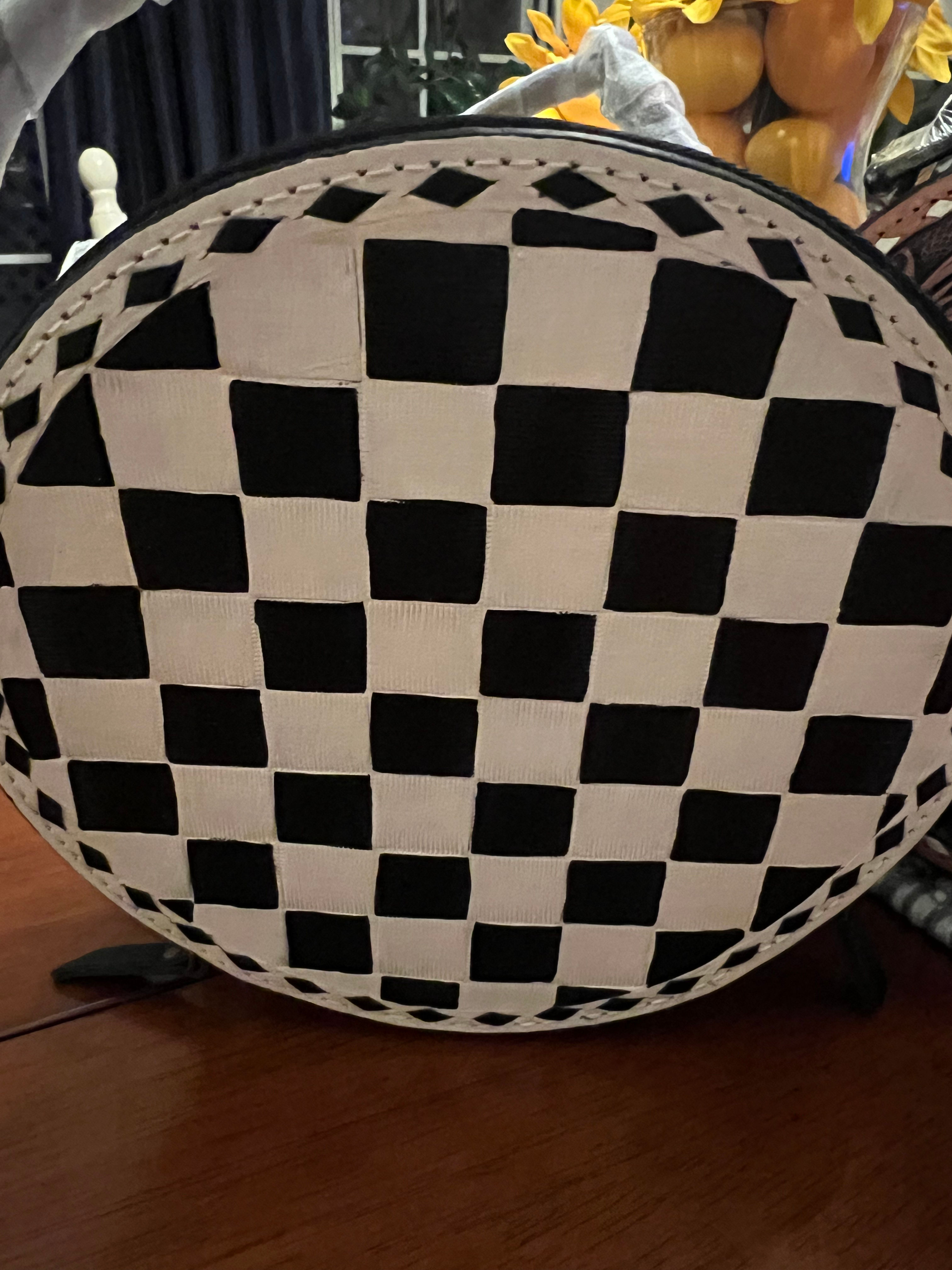 Lather canteen purse