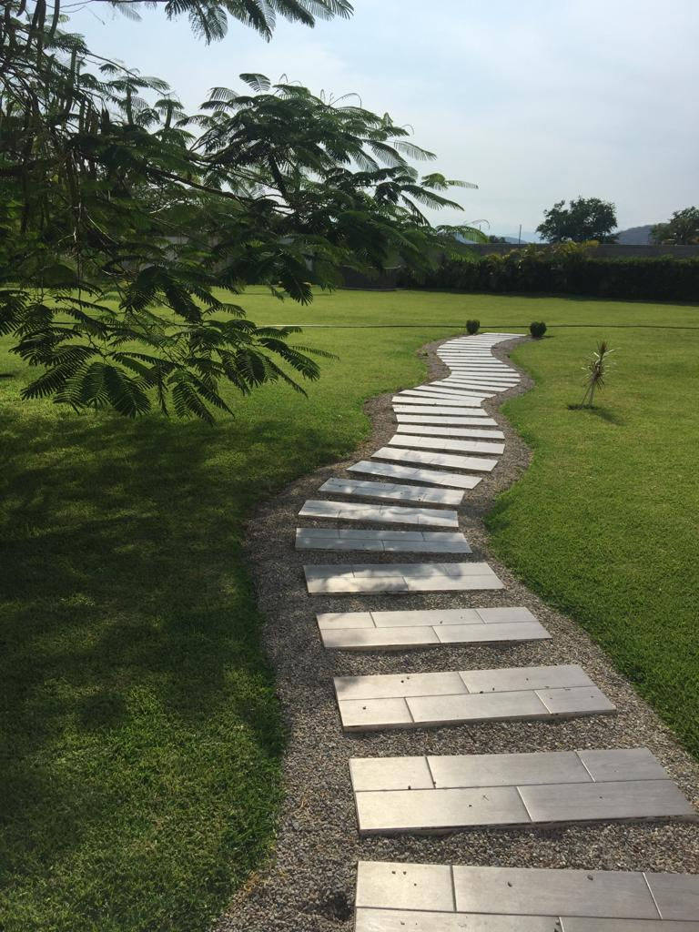 Camino de entrada