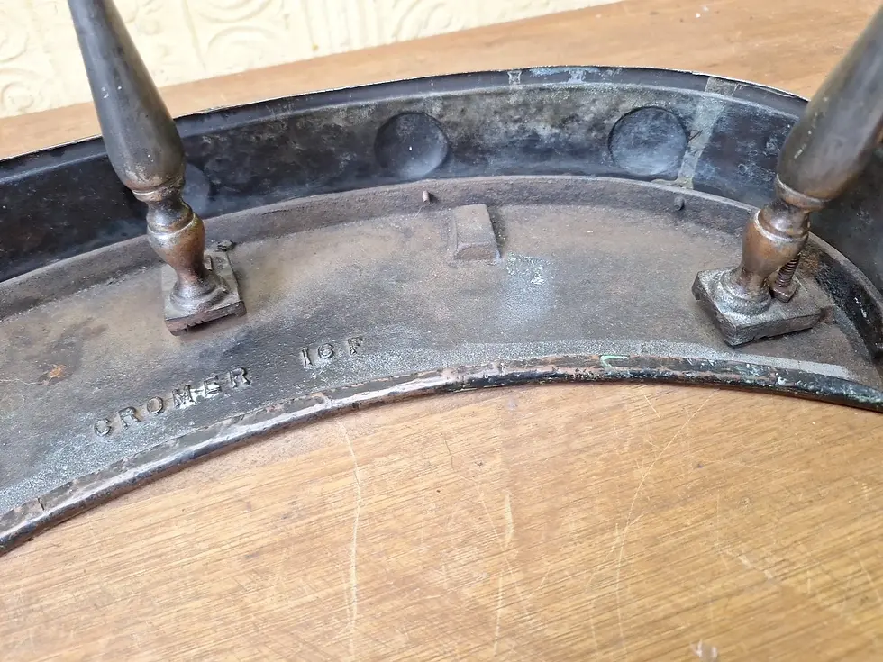 Thumbnail: Antique Copper Small Fender Stand Arts & Crafts Hand Hammered Fireplace Cromer