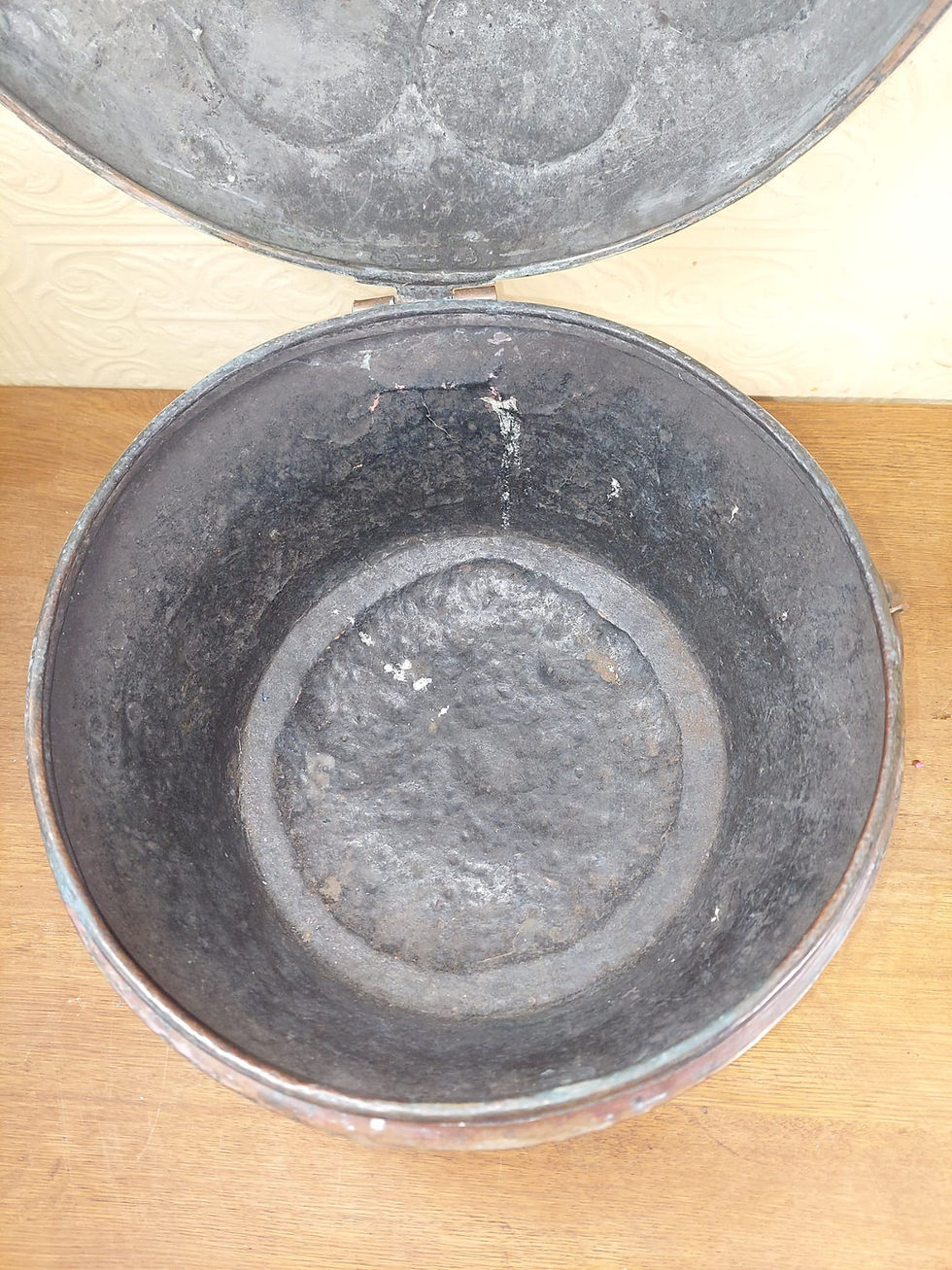 Thumbnail: Large Antique Hammered Copper Arts & Crafts Bread Box