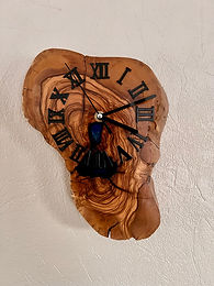 Horloge en résine
