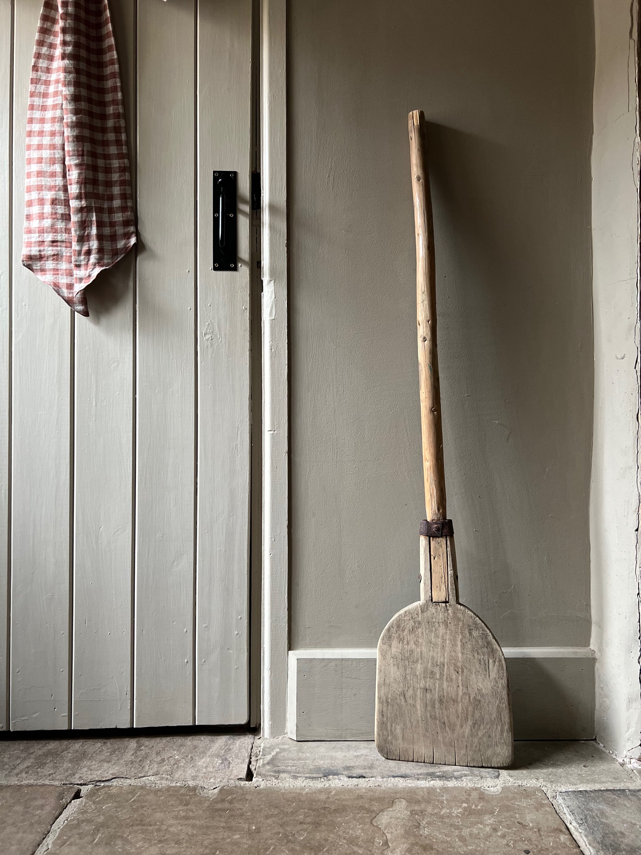 Wooden Long Handled Paddle
