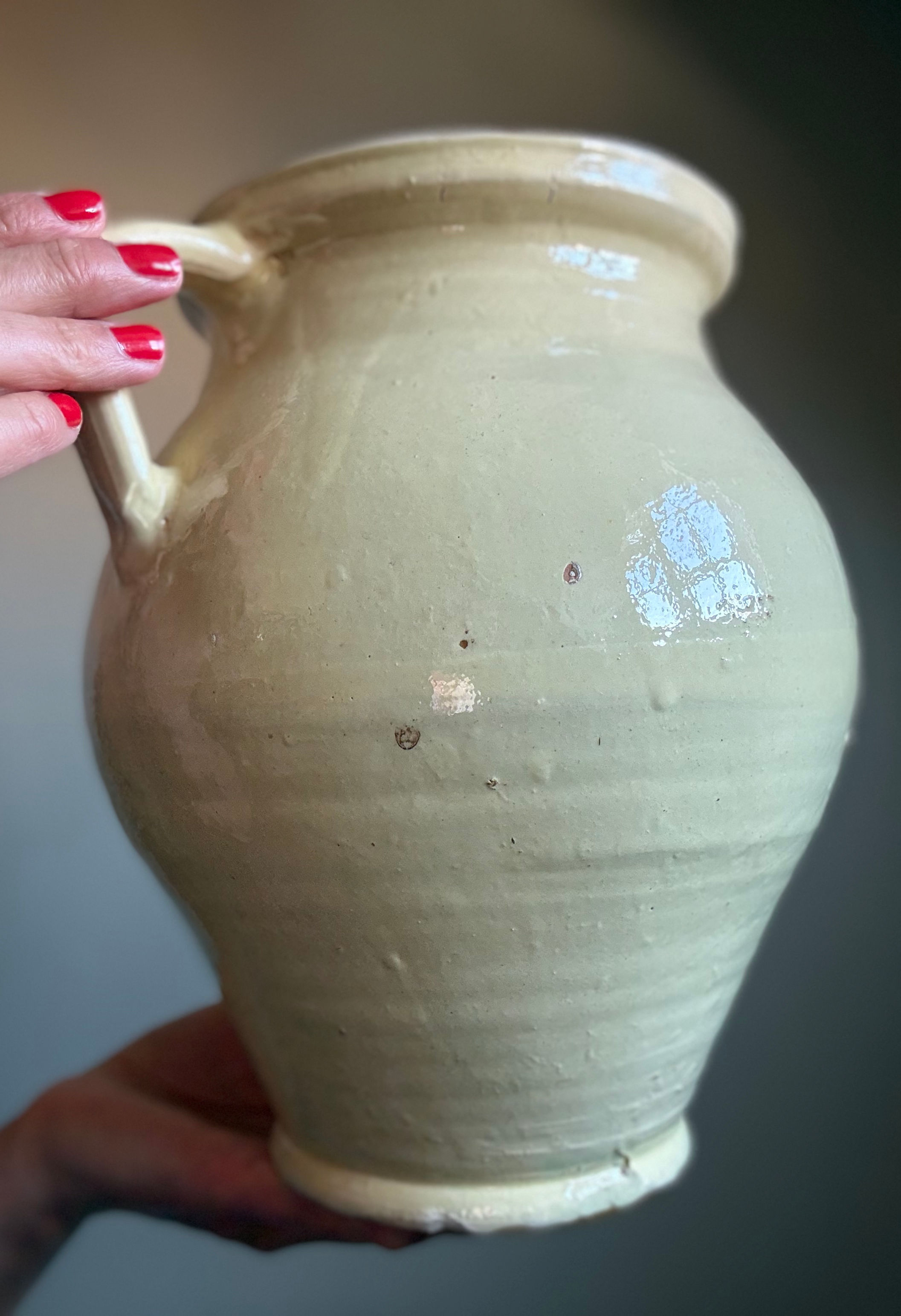 Cream Glazed Two Handled Pot 2