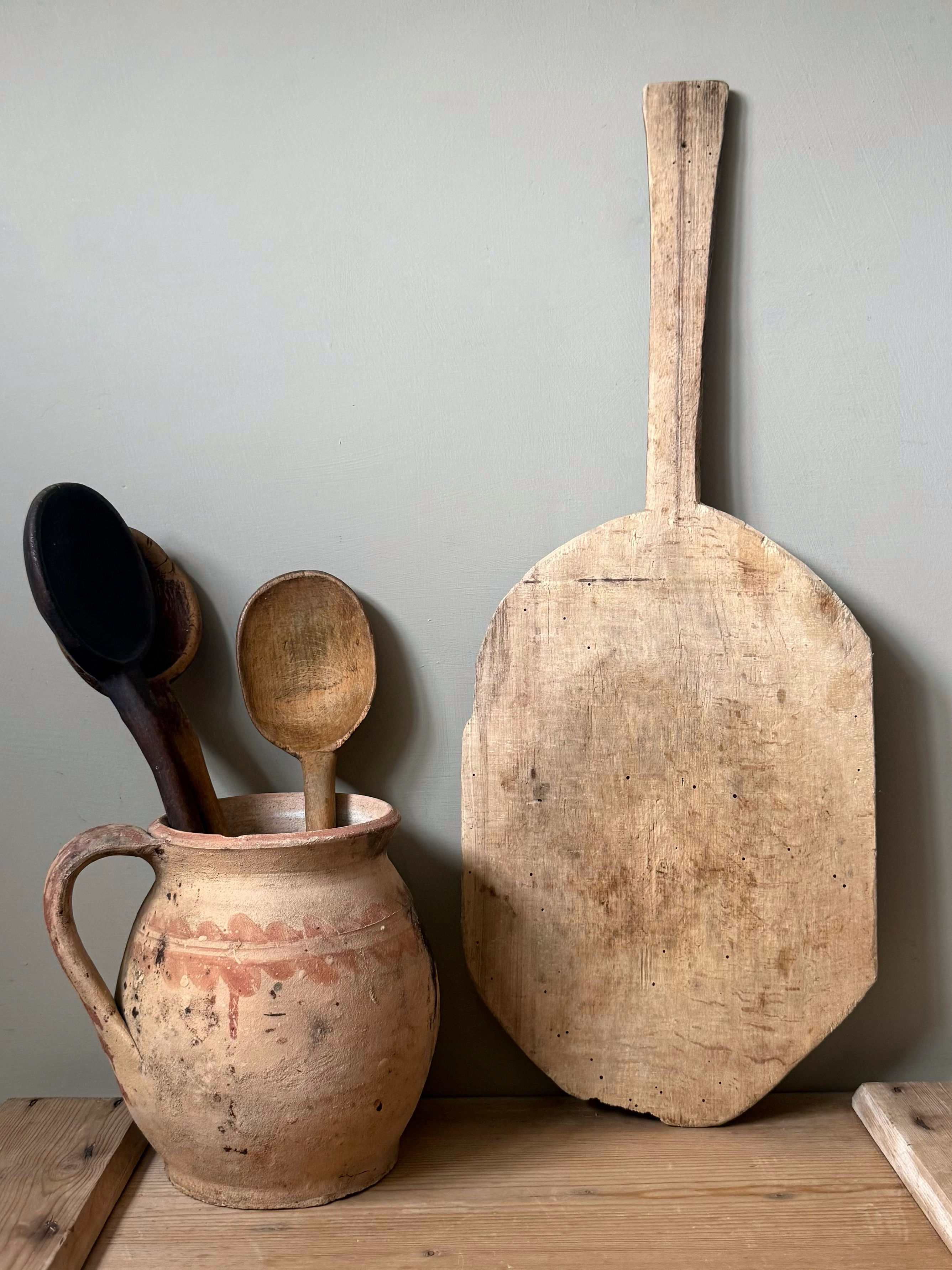 Vintage Long Handle Chopping Board