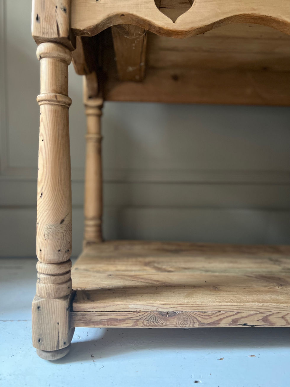 Thumbnail: Vintage Pine Dresser