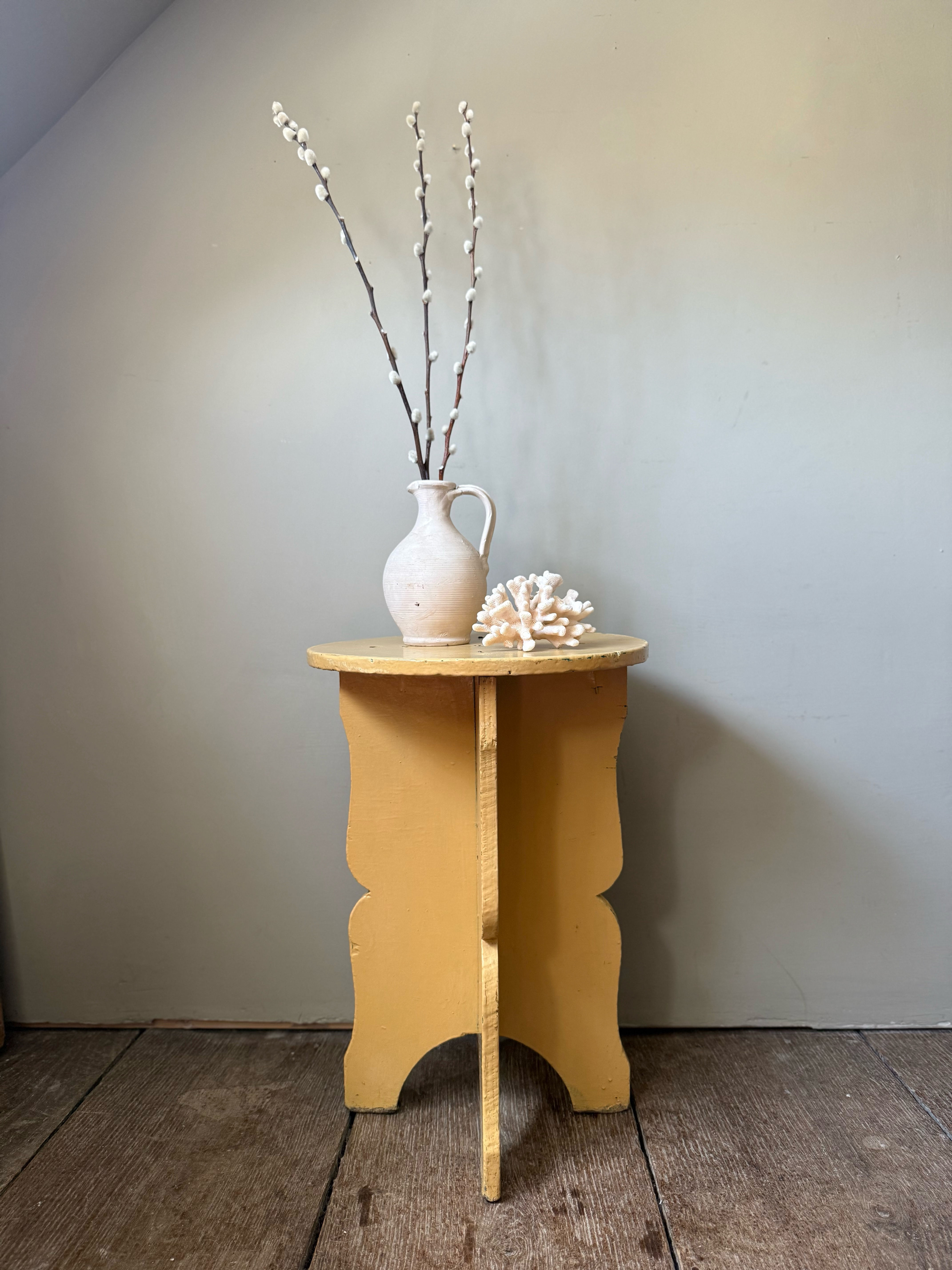 Vintage Painted Side Table 2