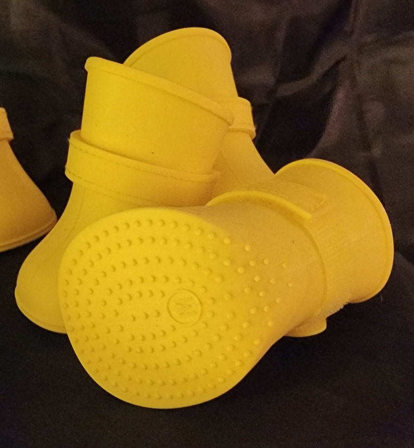 Youly Petco Pet Boots-Bottom view