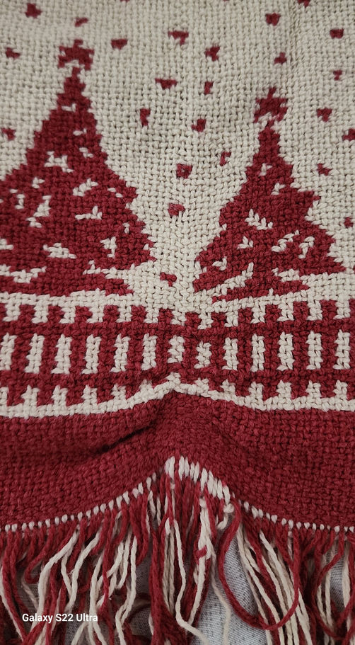 Red/White Christmas Throw