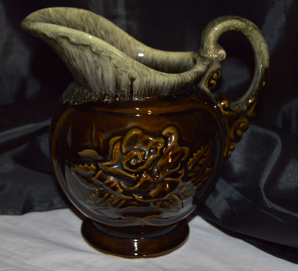 Hull Pitcher-Side