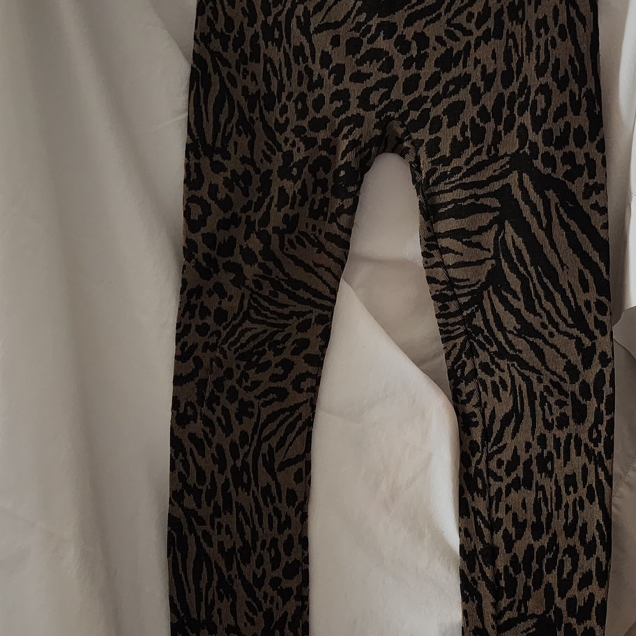 Vintage Black/Tan Animal Print Leggings