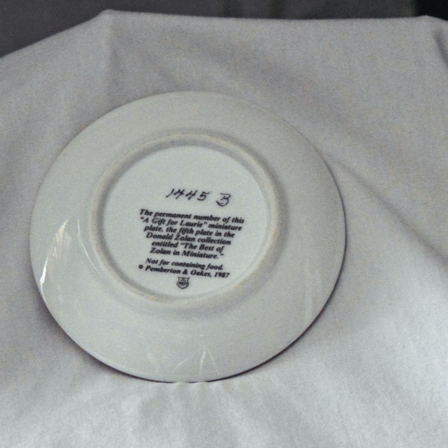 D.Zolan Miniature Collector Plate 1445B-Rear
