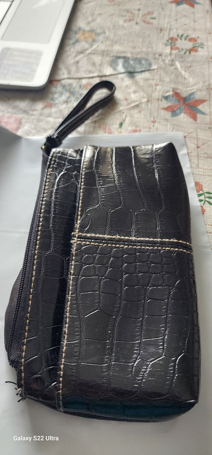 Ladies Croc Tiny Purse w/White Stitching