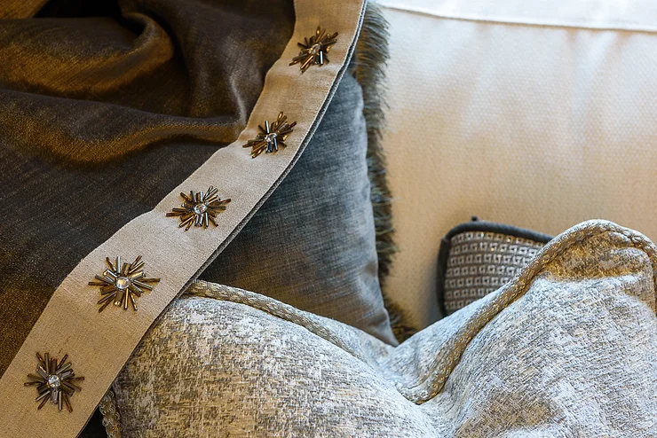 Best window coverings in Pittsburgh, drapery, planatation shutters, shades, blinds