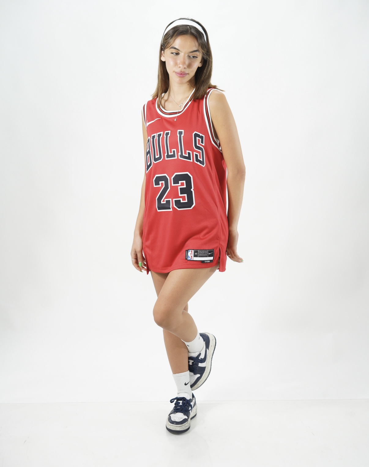 גופיית NBA שיקגו בולס – מייקל ג’ורדן (אדומה)