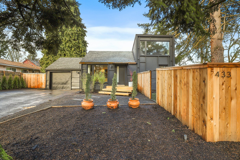 Landscape architecture designed by Portland architects Walker Templeton and Aubrey McCormick who who own Black Sheep Design Team