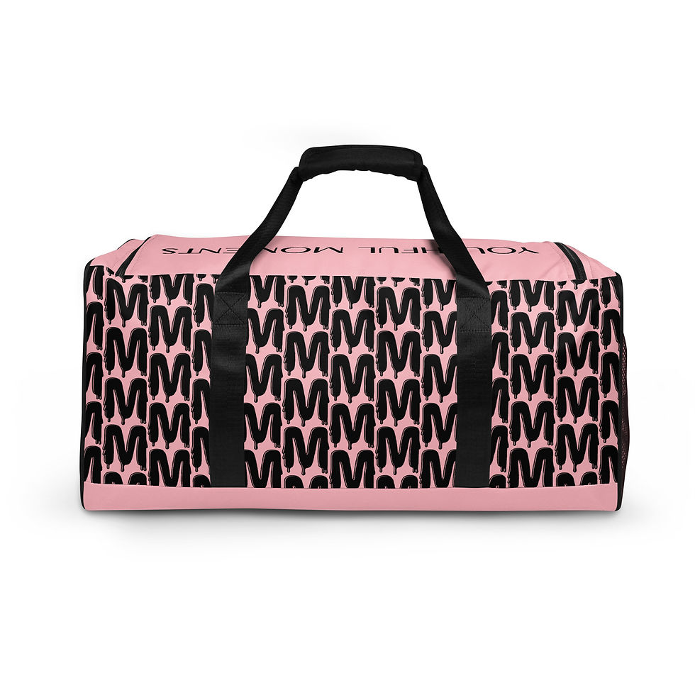 섬네일: Pink duffel bag with black M pattern