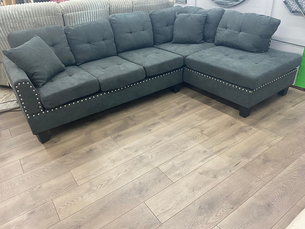 Thumbnail: Gray Sectional
