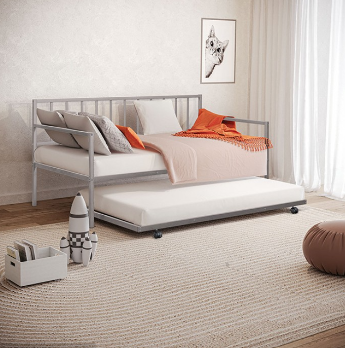 Thumbnail: Metal Daybed
