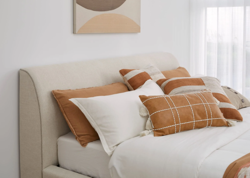 Thumbnail: Queen Upholstered Platform Bed