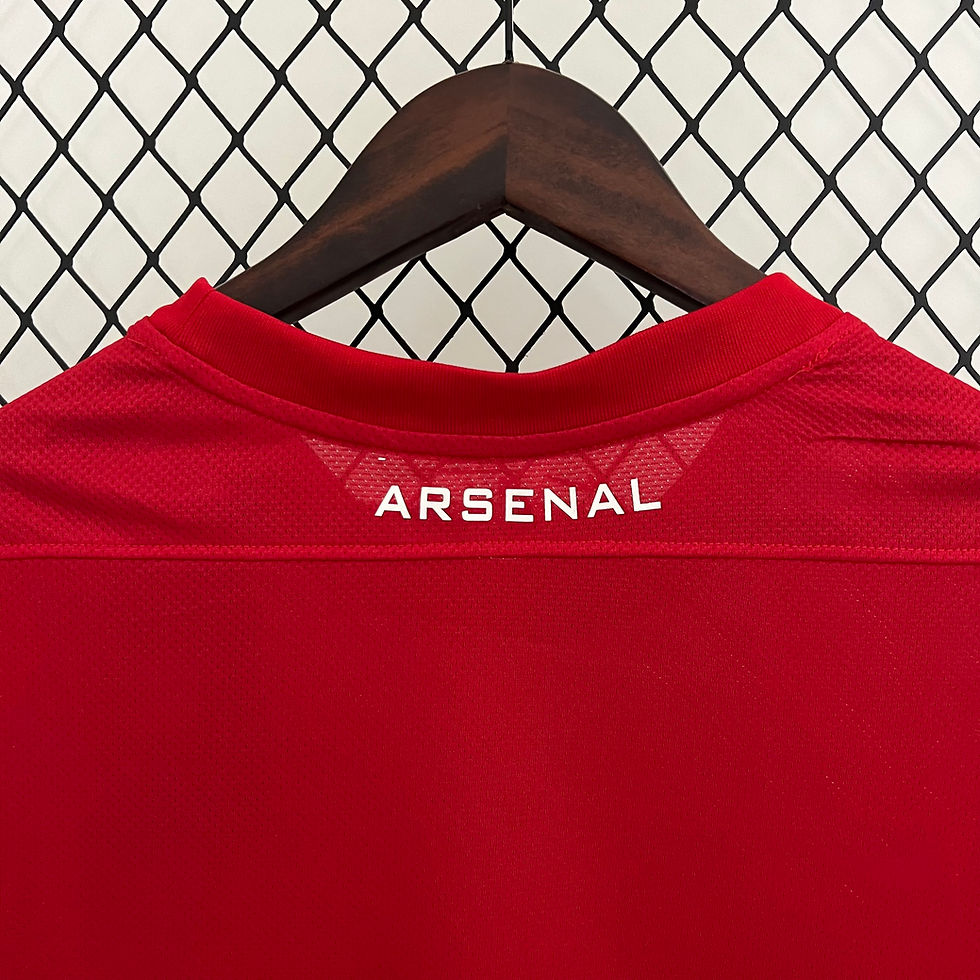 Miniatura: Arsenal retro kit 2011-12