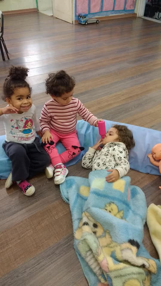 Brincando com Carinho - Escola Fátima