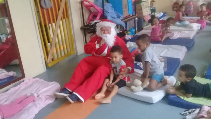 Visita Papai Noel - E.E.I N. Sra. Nazaré