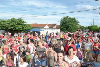 Musa, Embaixador e Porta Estandarte
abrem corso do Espalha Samba neste sábado