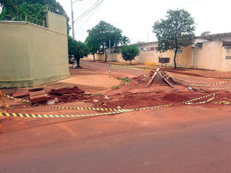 Imagem da Semana "Chuva prejudica conclusão de pequenas obras do SAAE"