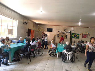 Assistidos da Vila dos Pobres ganham Queima do Alho