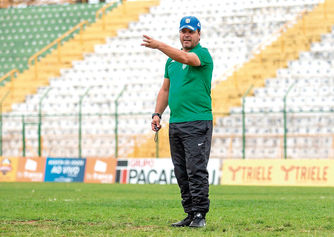 Paulinho Maclaren está confiante para estreia na Série A3