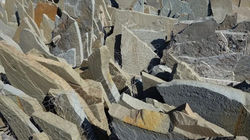 Variegated Bluestone Flagstone 1