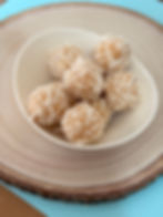 Beijinho (White with Coconut)