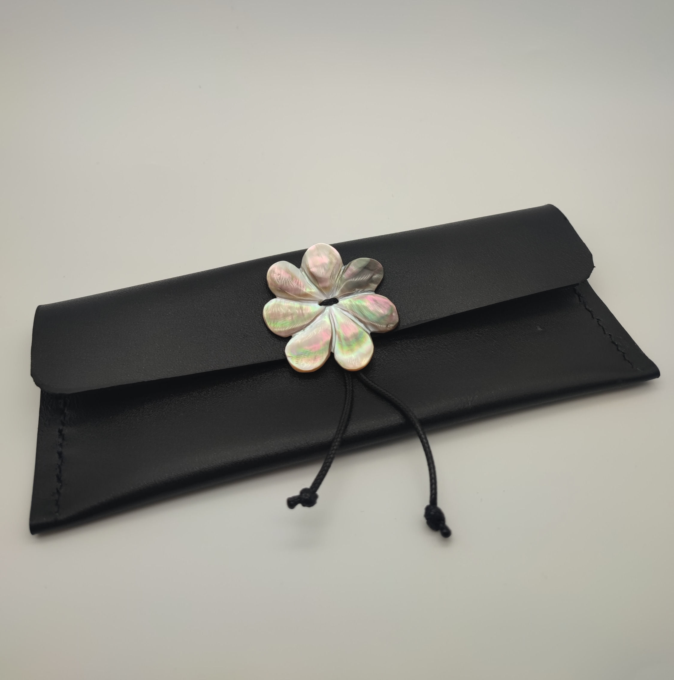 Etui à lunettes - Bouton tiaré