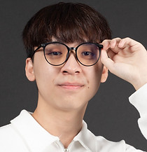 Profile Photo_edited.jpg