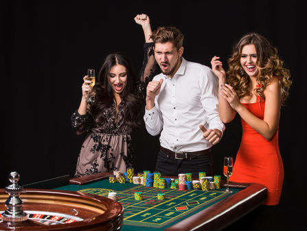 Quy tắc và các biến thể của giải đấu Casino trực tiếp tại Solarbet