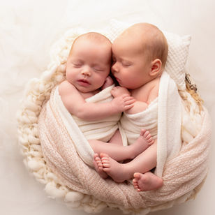 Newborn photographer cheshire