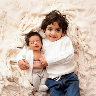 Newborn sibbling session Chester