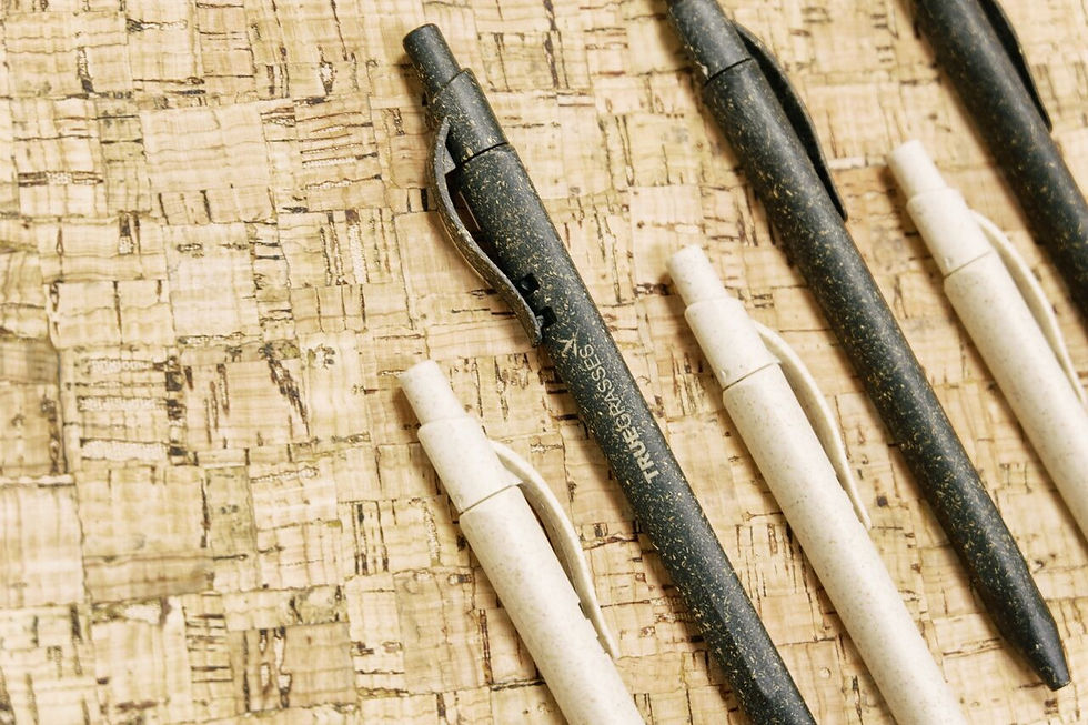 TRUEGRASSES 14.5cm Ball Pen Single Pack