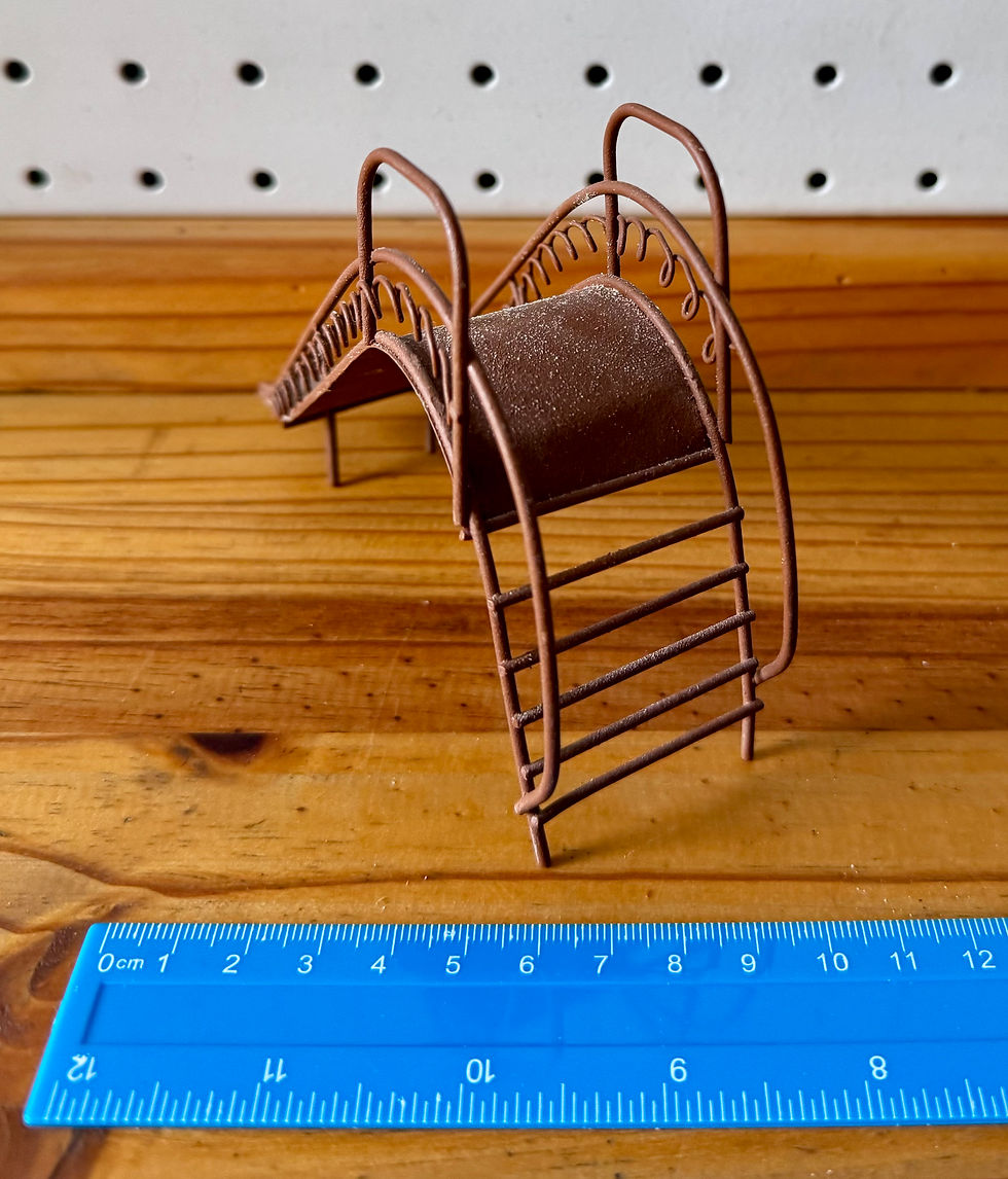 Thumbnail: Metal slide