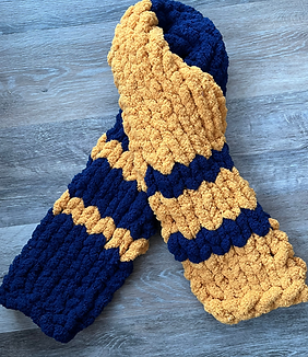 School scarf.png